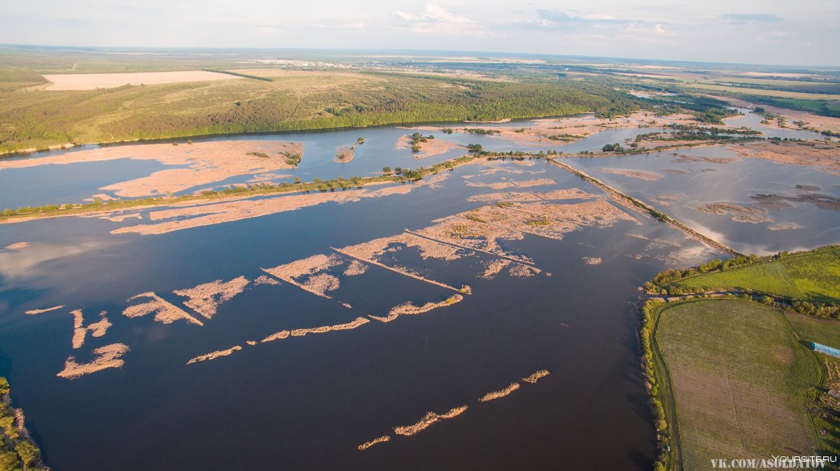 Сурское водохранилище с высоты птичьего полета