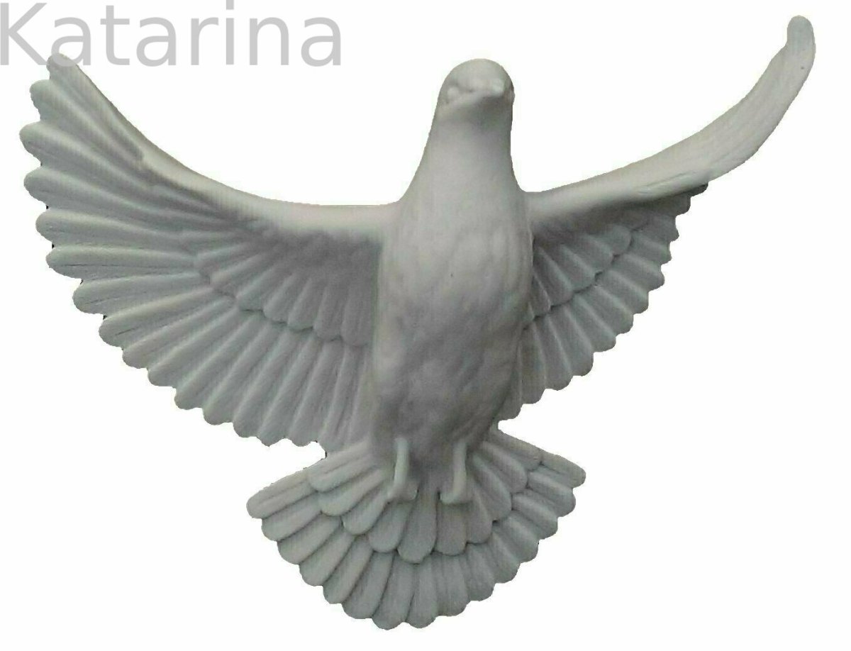 Скульптура голубь