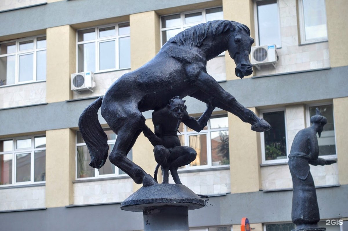Памятник царю Дадону в Воронеже