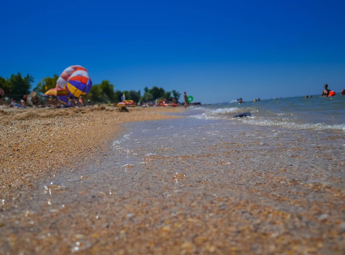 База отдыха "морская волна" ст.Голубицкая
