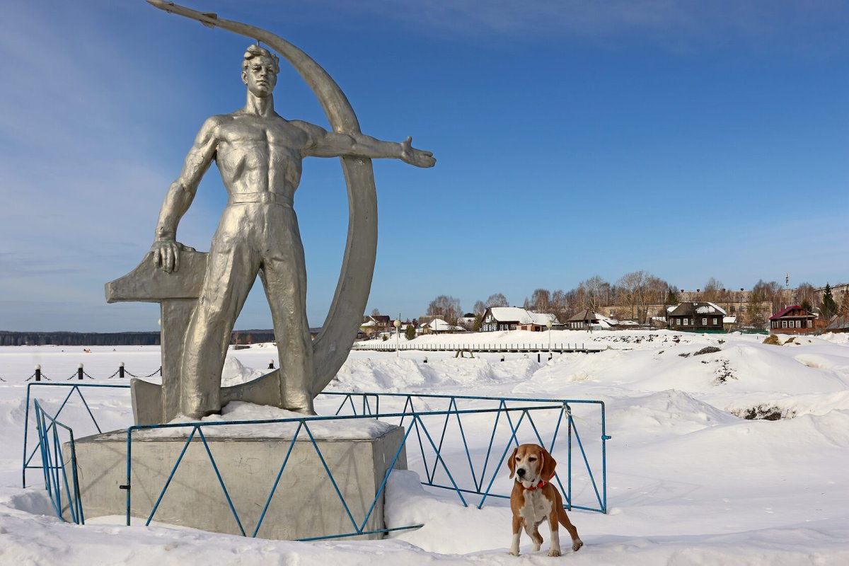 Монумент из стали