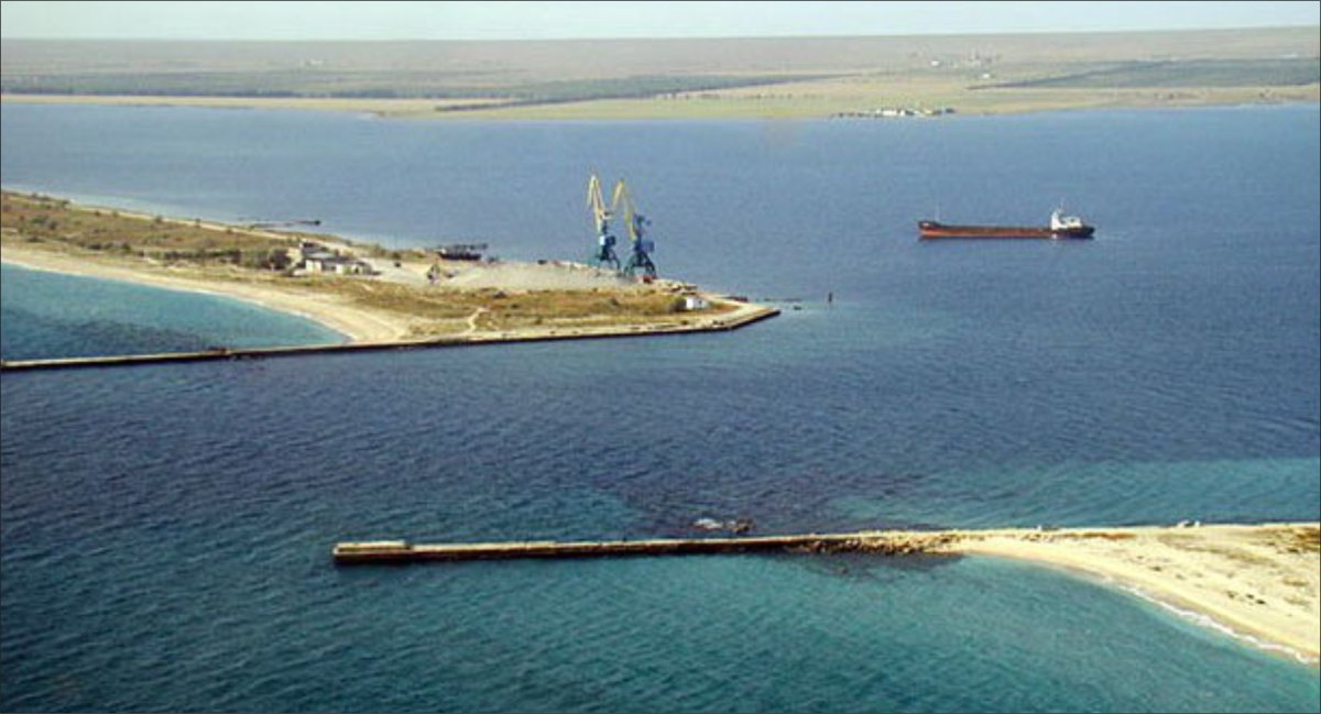Поселок Мирный Крым озеро Донузлав