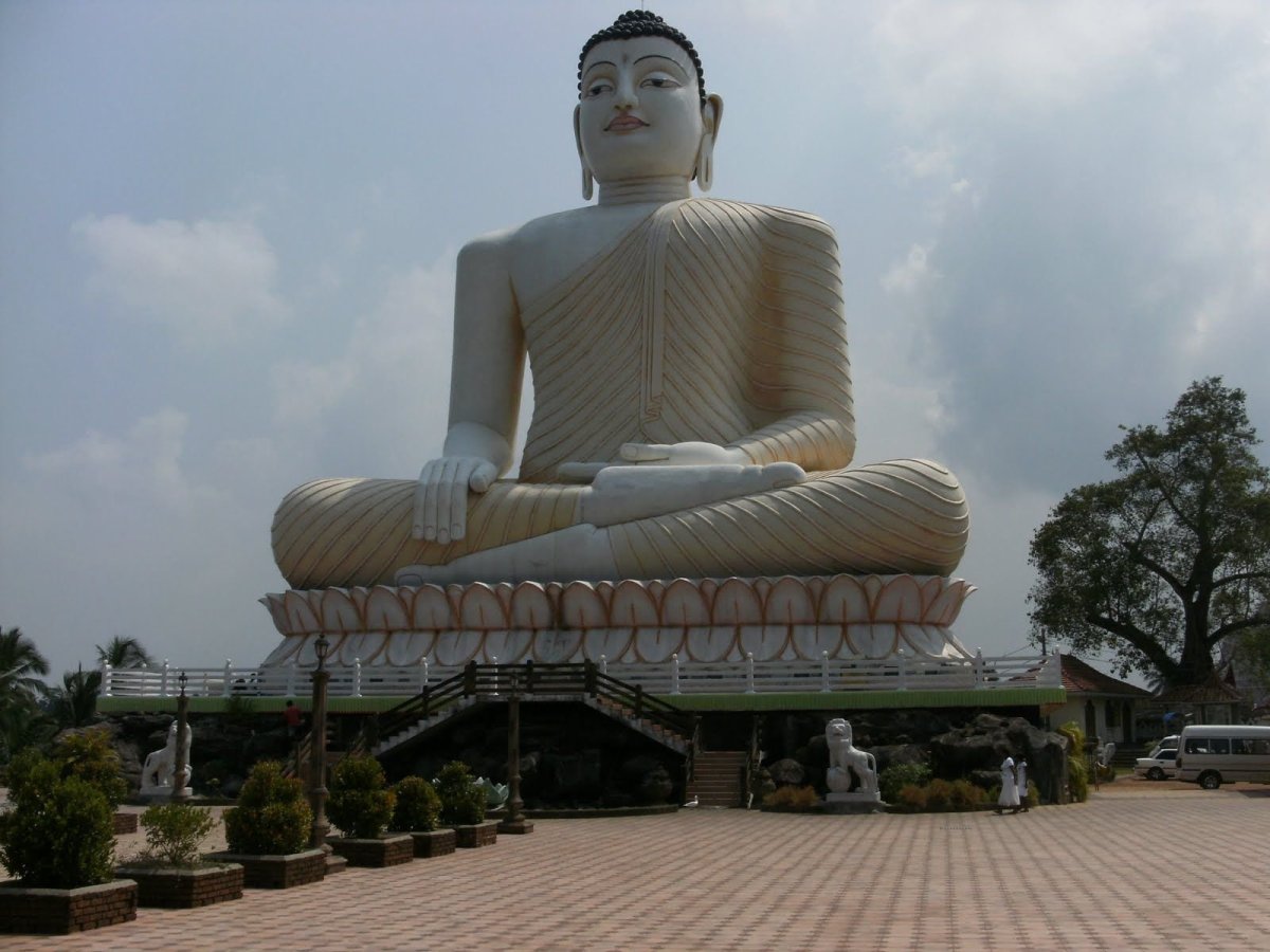 Spring Temple Buddha (Будда храма источника)