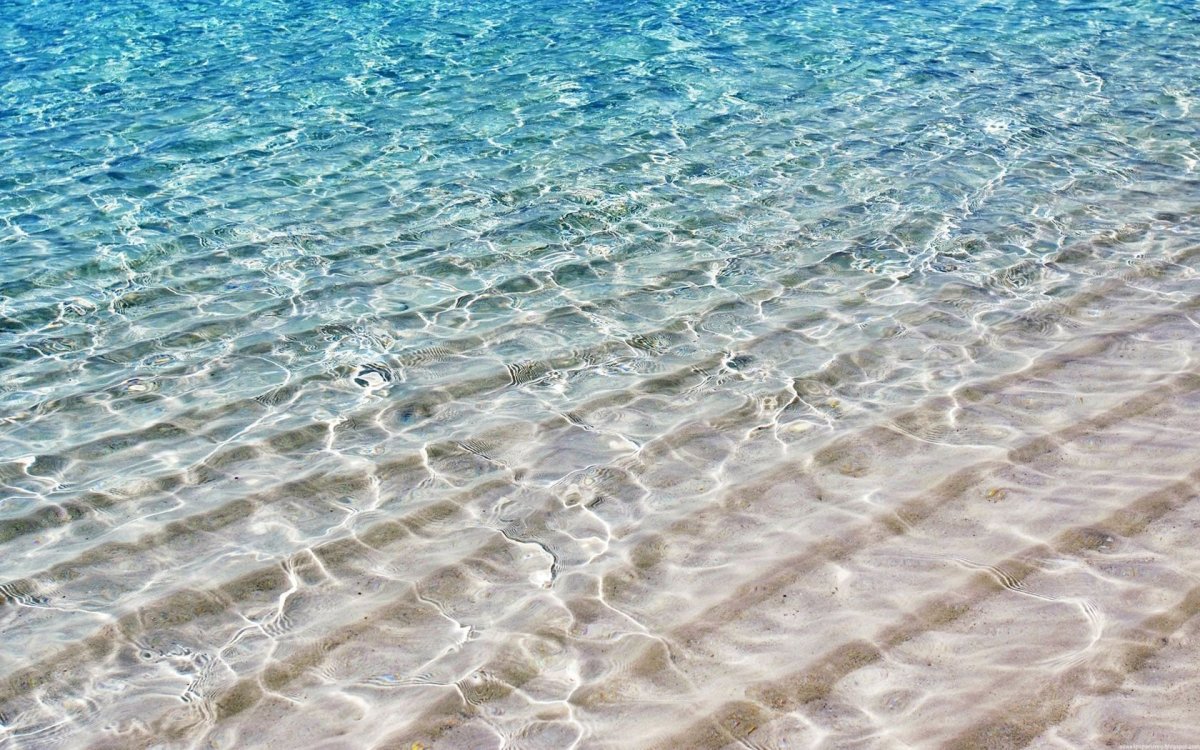 Прозрачное море