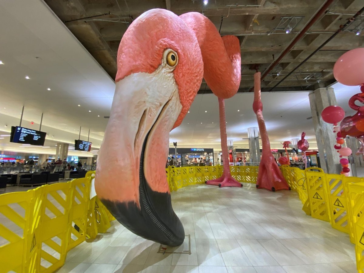 Flamingo кот гигант латекс