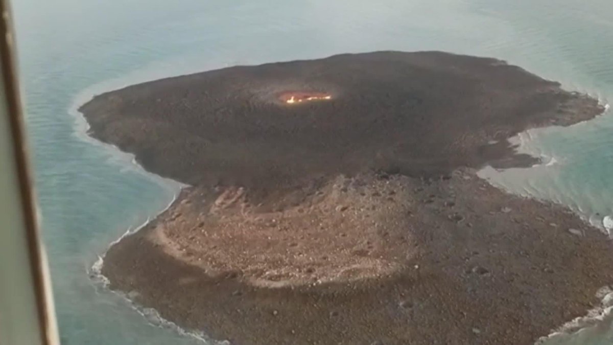 Извержение грязевого вулкана в Каспийском море