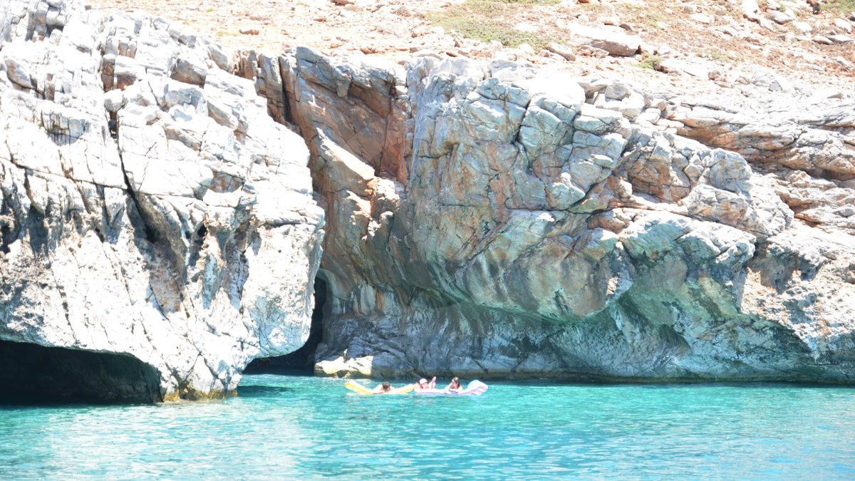 Глубина мраморного моря