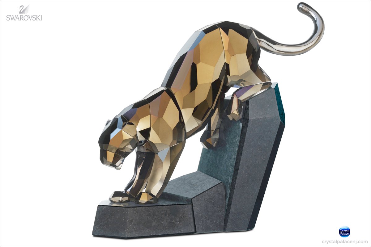Статуя пантера Swarovski