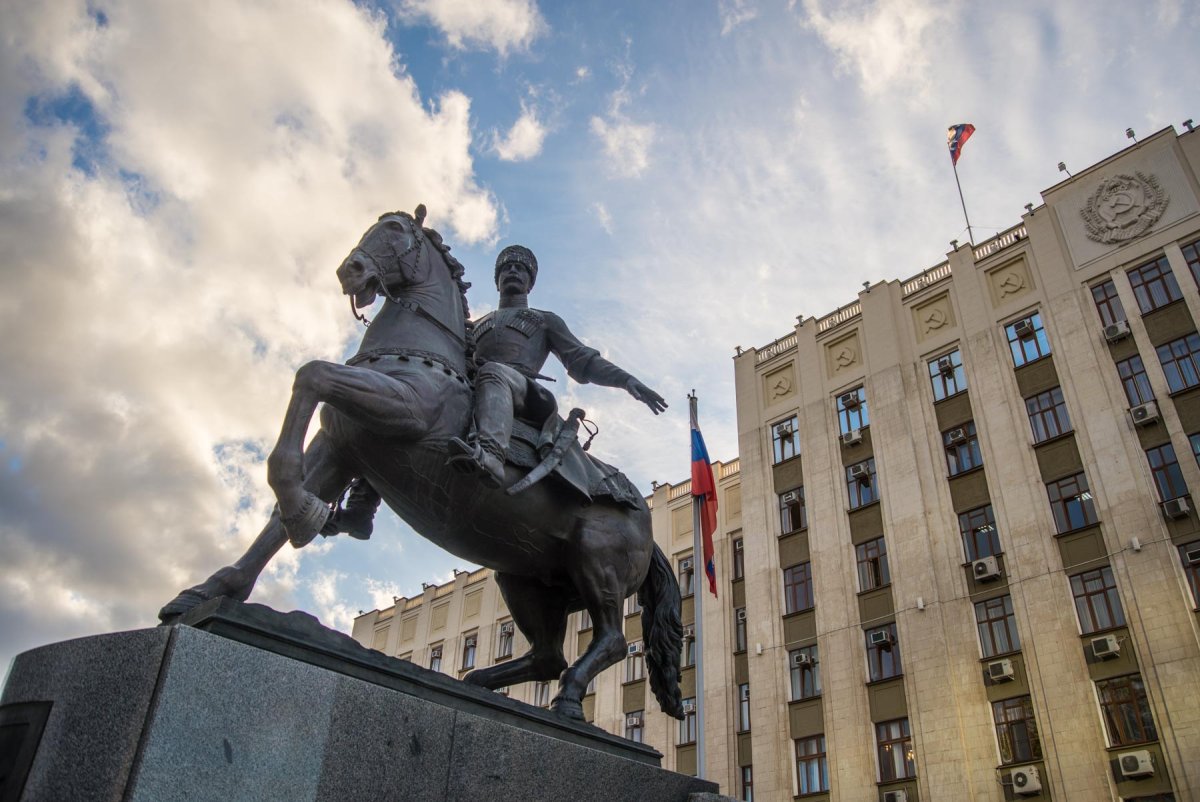 Памятник Кубанскому казачеству в Краснодаре