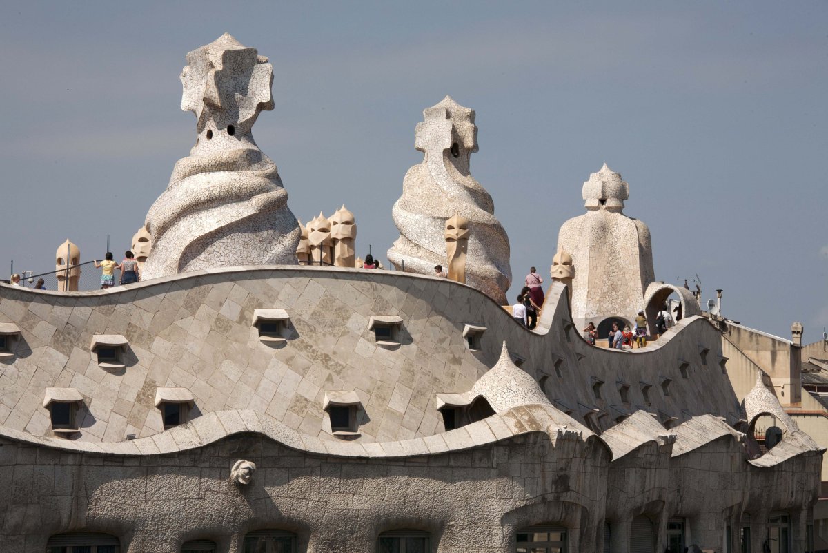 Достопримечательность Барселоны la Pedrera