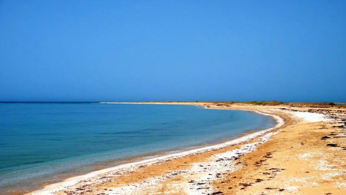 Берег Каспийского моря Калмыкия