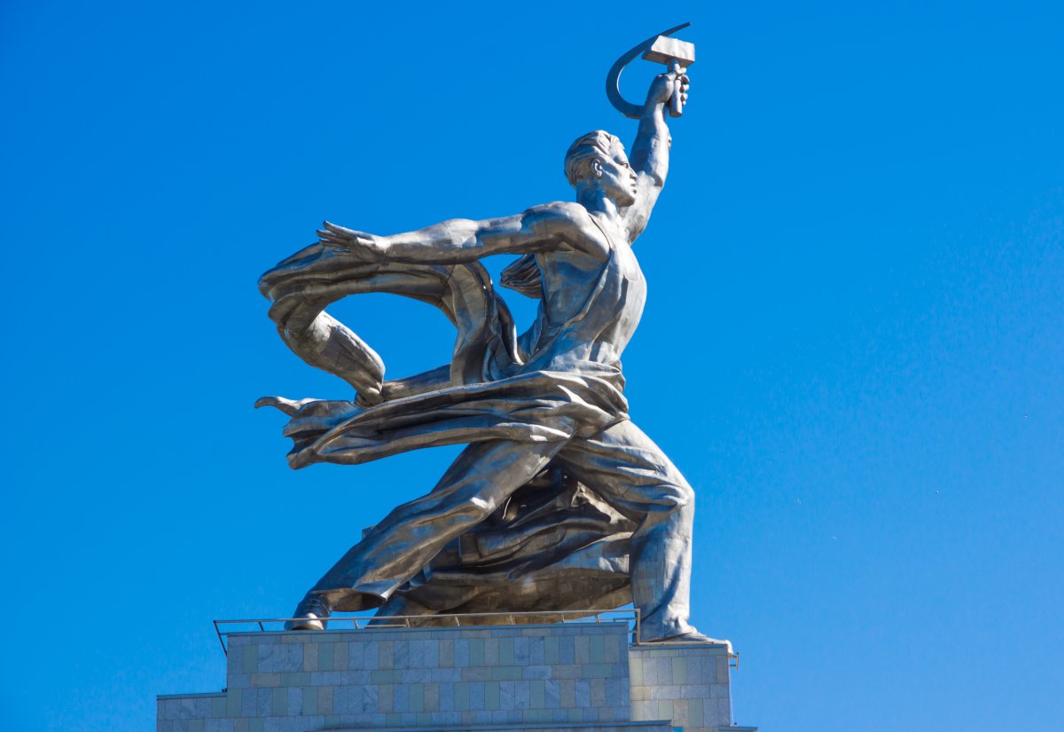 В.И. Мухина. Статуя «рабочий и колхозница», 1937