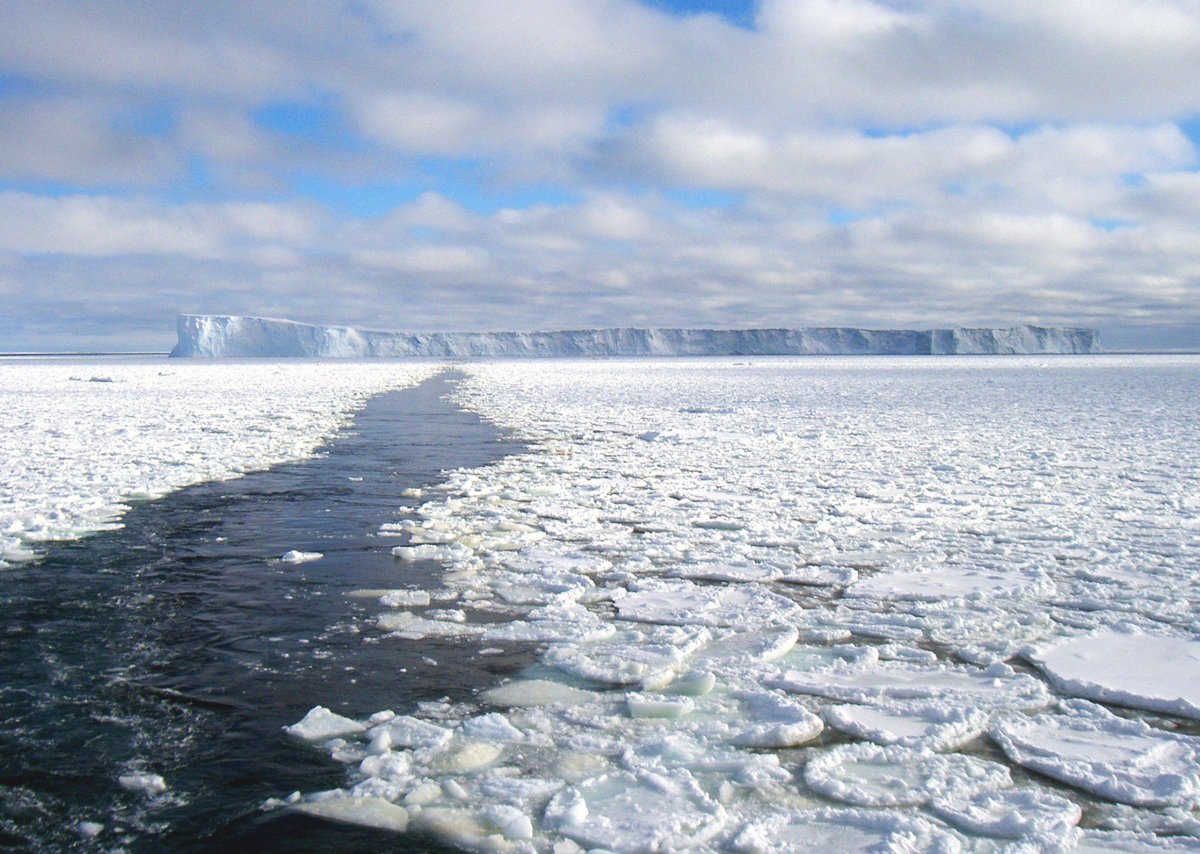 Море Беллинсгаузена