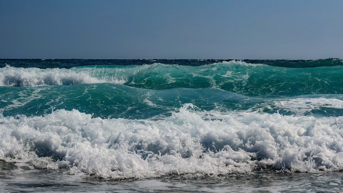 Квадратные волны в море