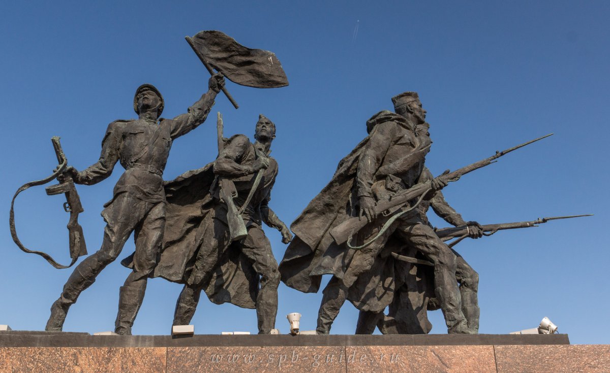 Монумент героическим защитникам Ленинграда скульптурные группы