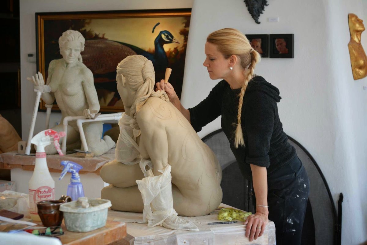 Kristine Colin Poole скульптуры