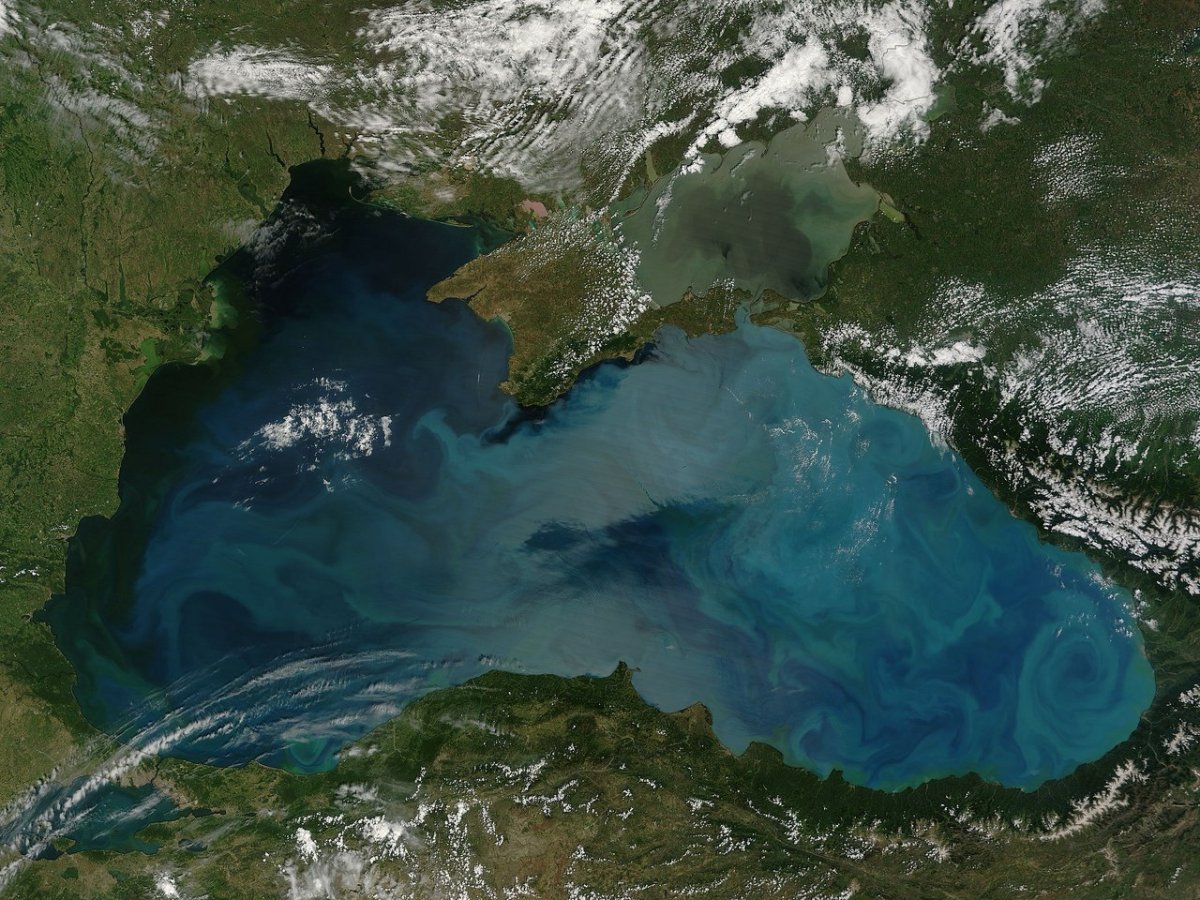 Черное море вид с космоса
