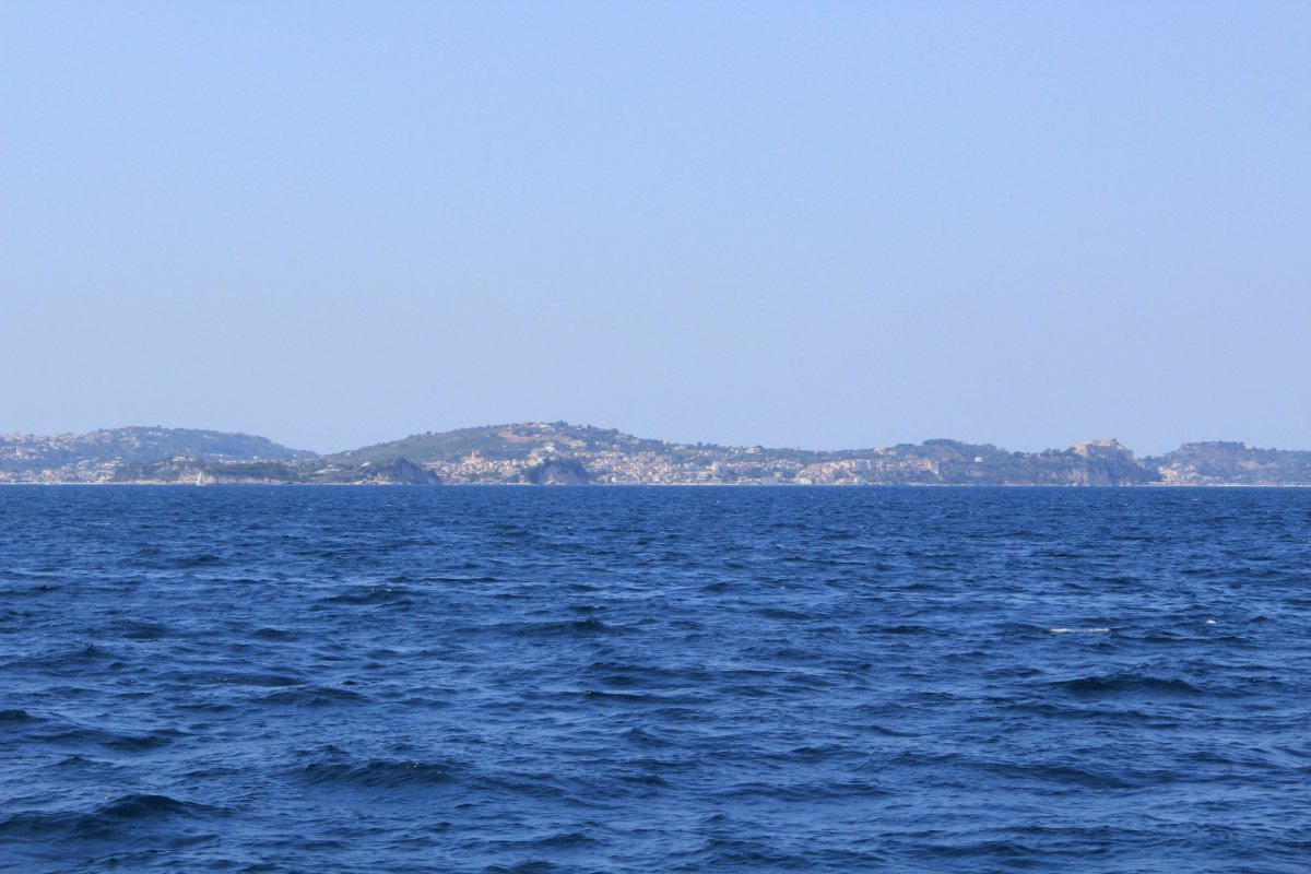 Охотское море залив Анива