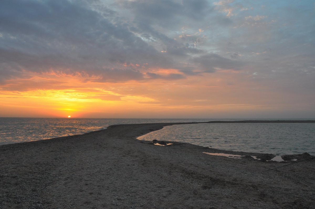 Рассвет на Азовском море