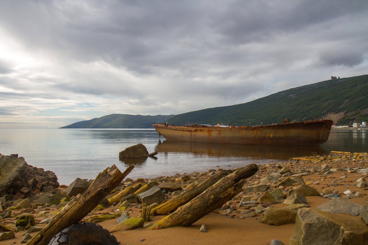 Охотское море бухта Нагаева