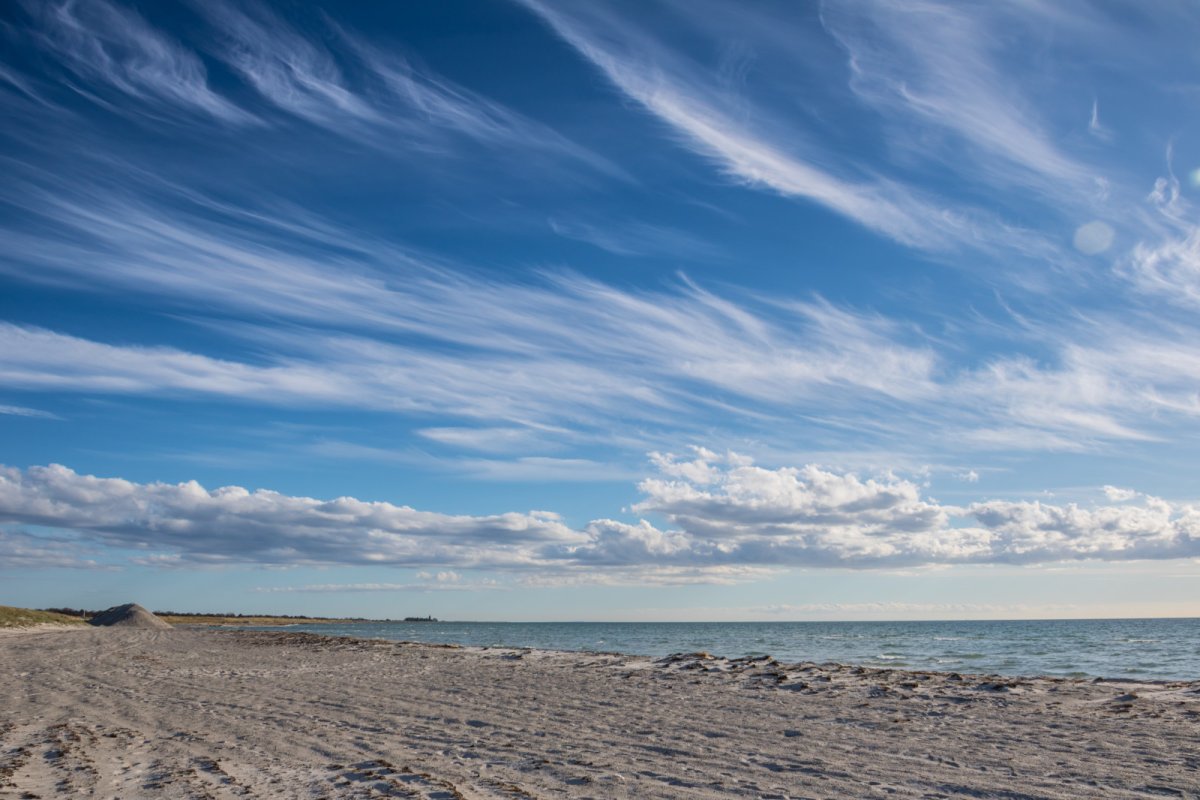 Чистое небо Beach