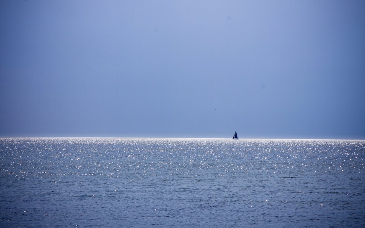 Море издалека