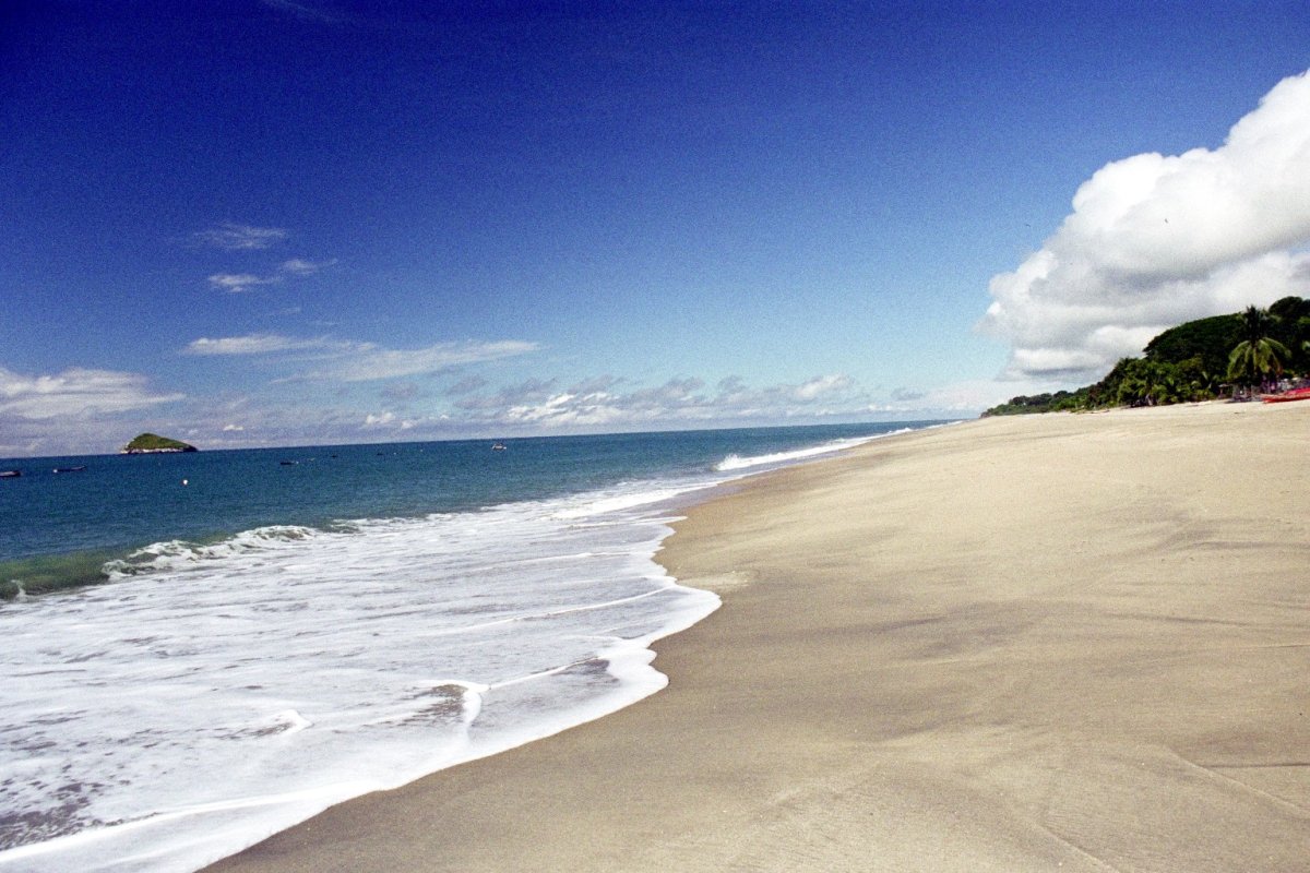 Playa la jaula пляж
