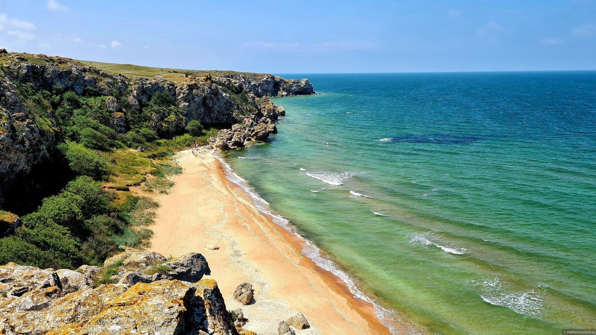 Дикий пляж в Крыму фото