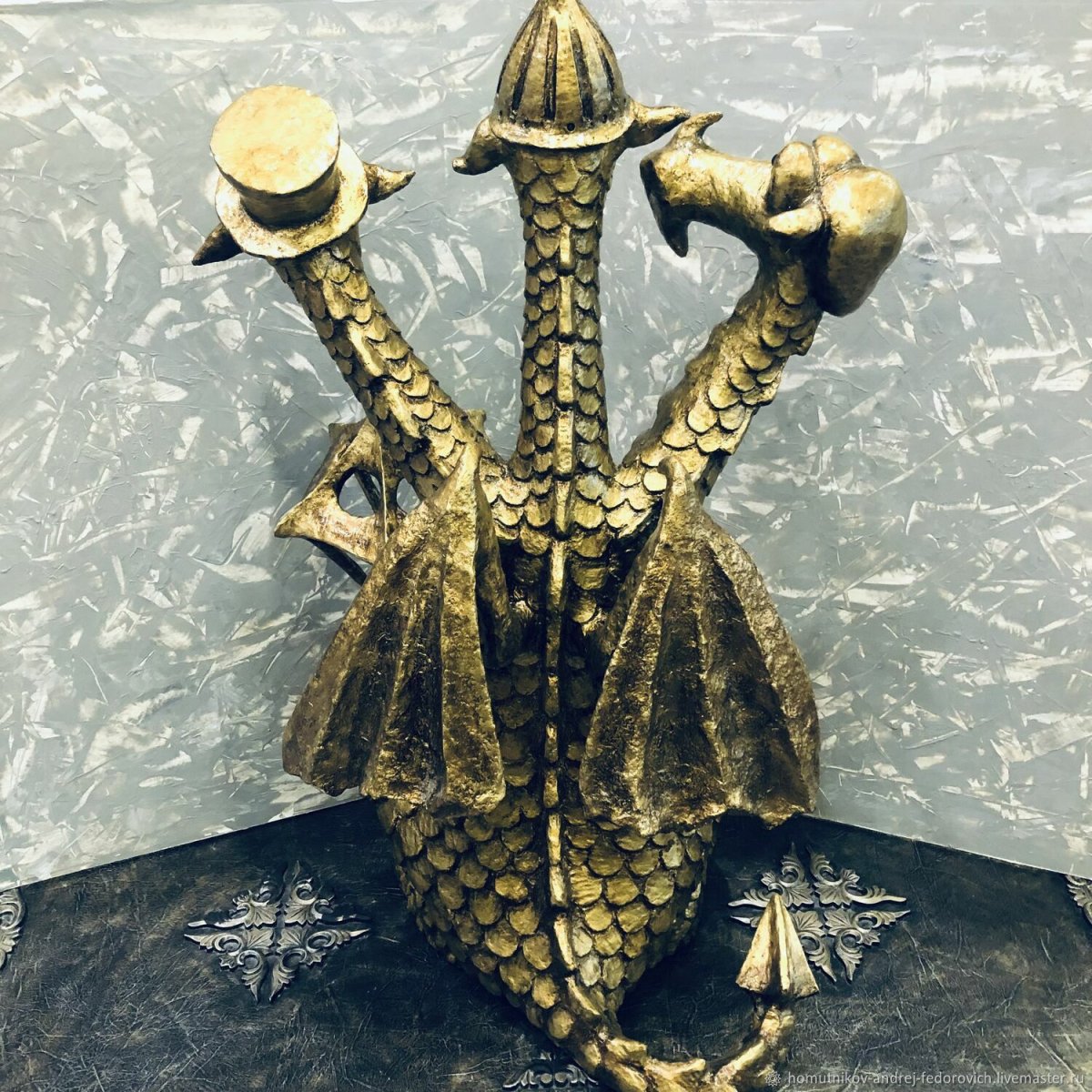 Змей Горыныч скульптура