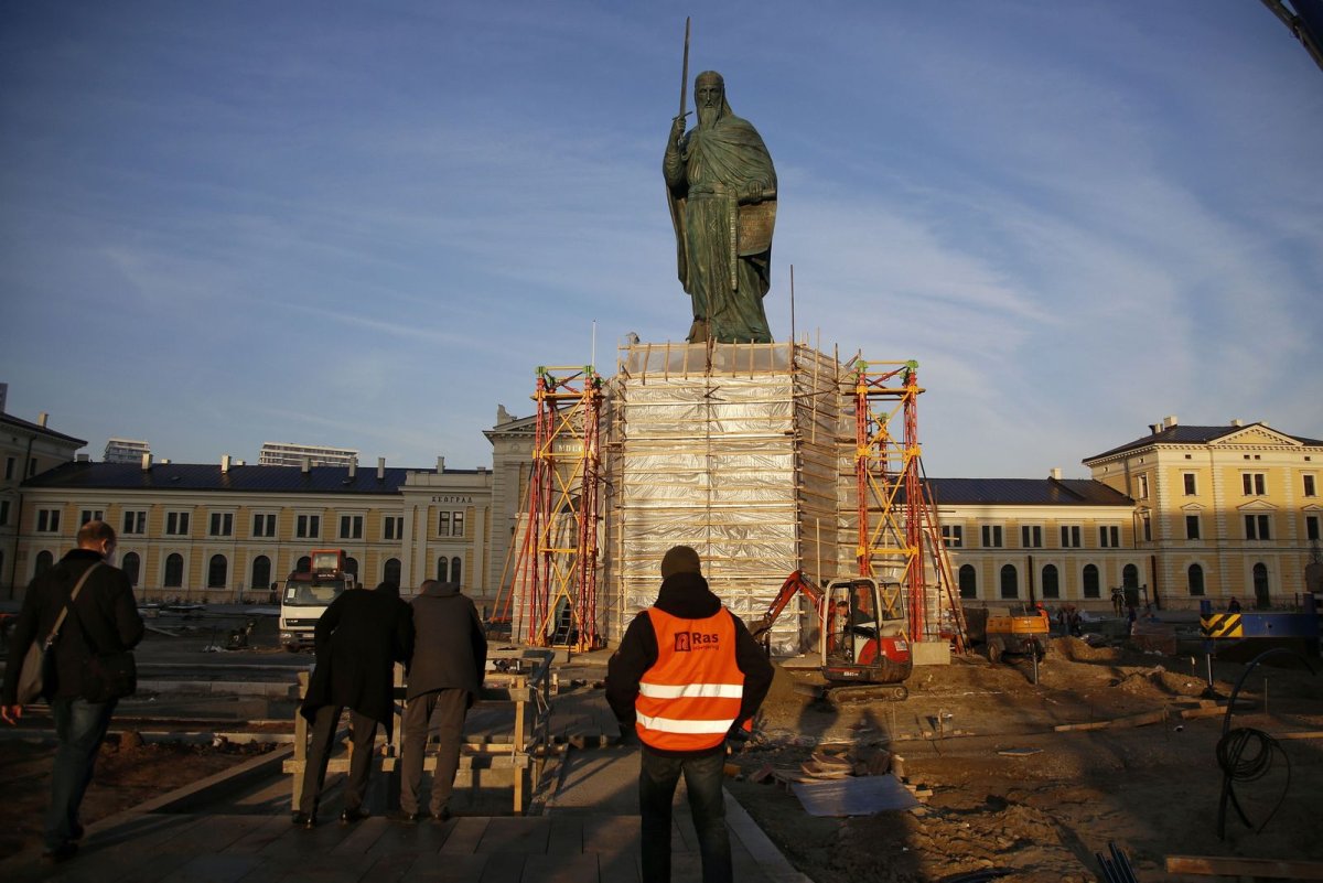 Сербия памятник Стефан Неманя