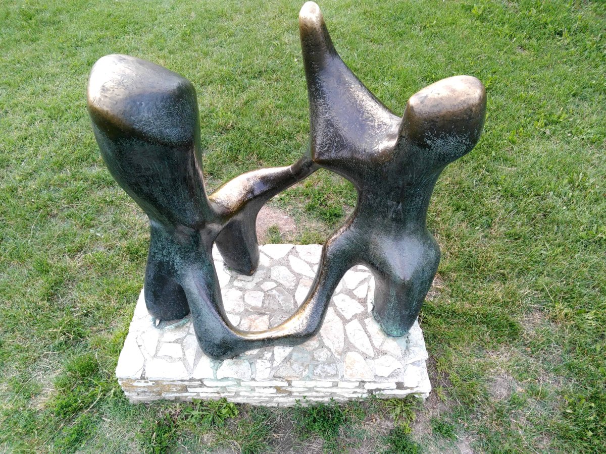 Памятник голубизне неба