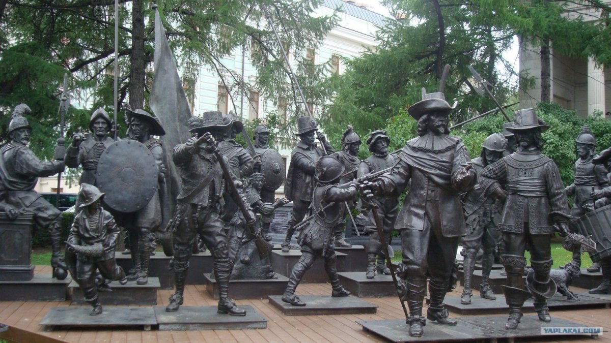 Ночной дозор памятник