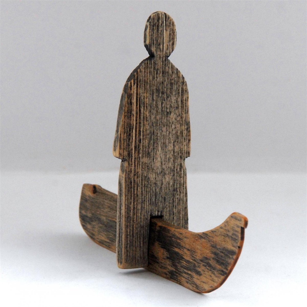 Славянские игрушки из дерева