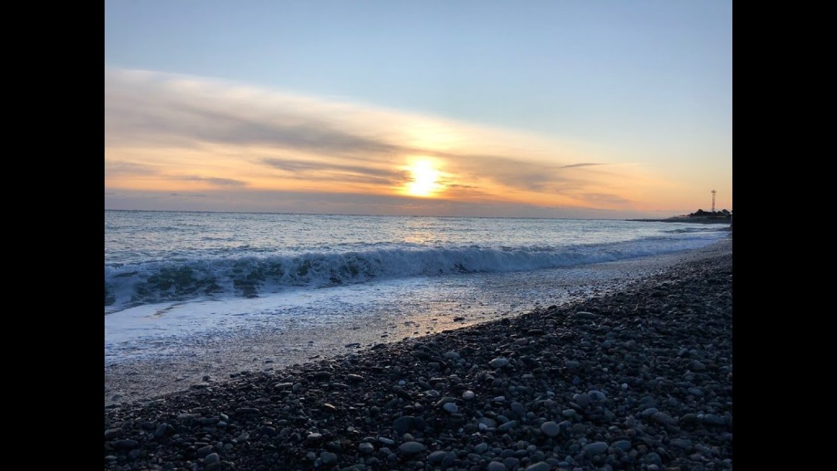 Адлер зима море
