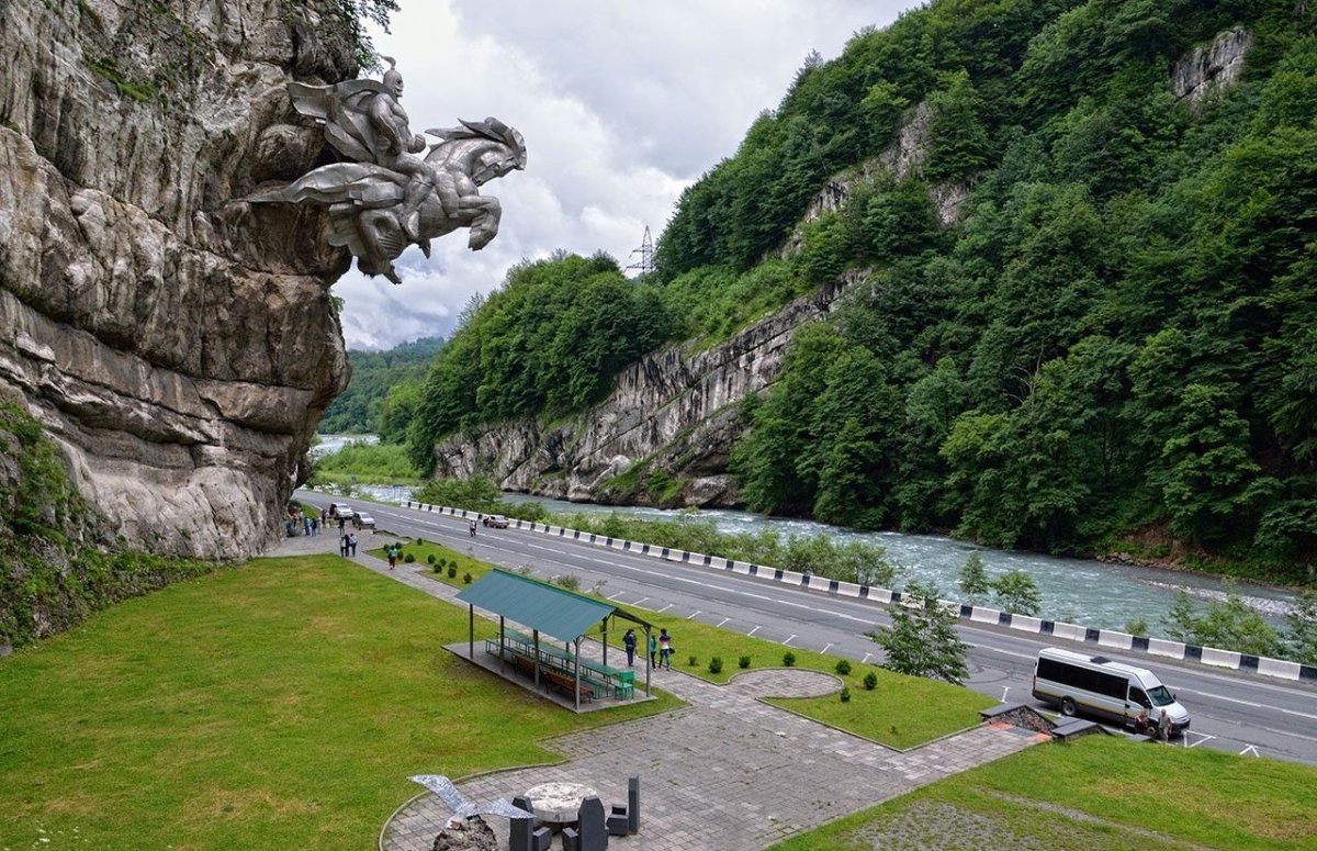 Северная Осетия памятник Уастырджи