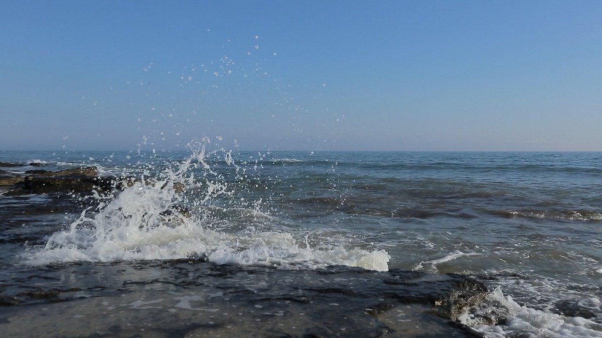 Каспийское море осенью