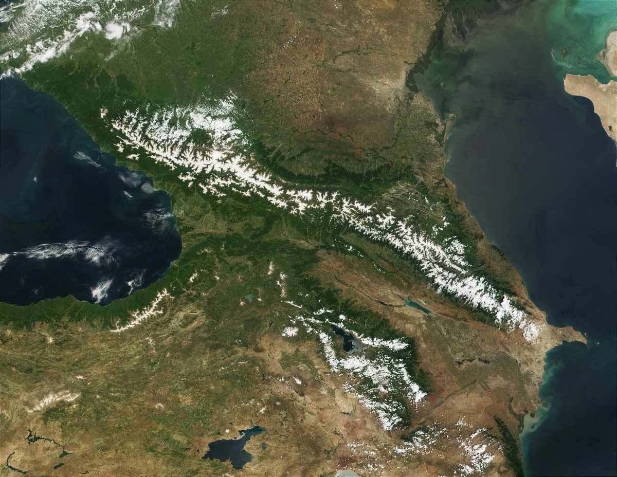 Каспийское море со спутника