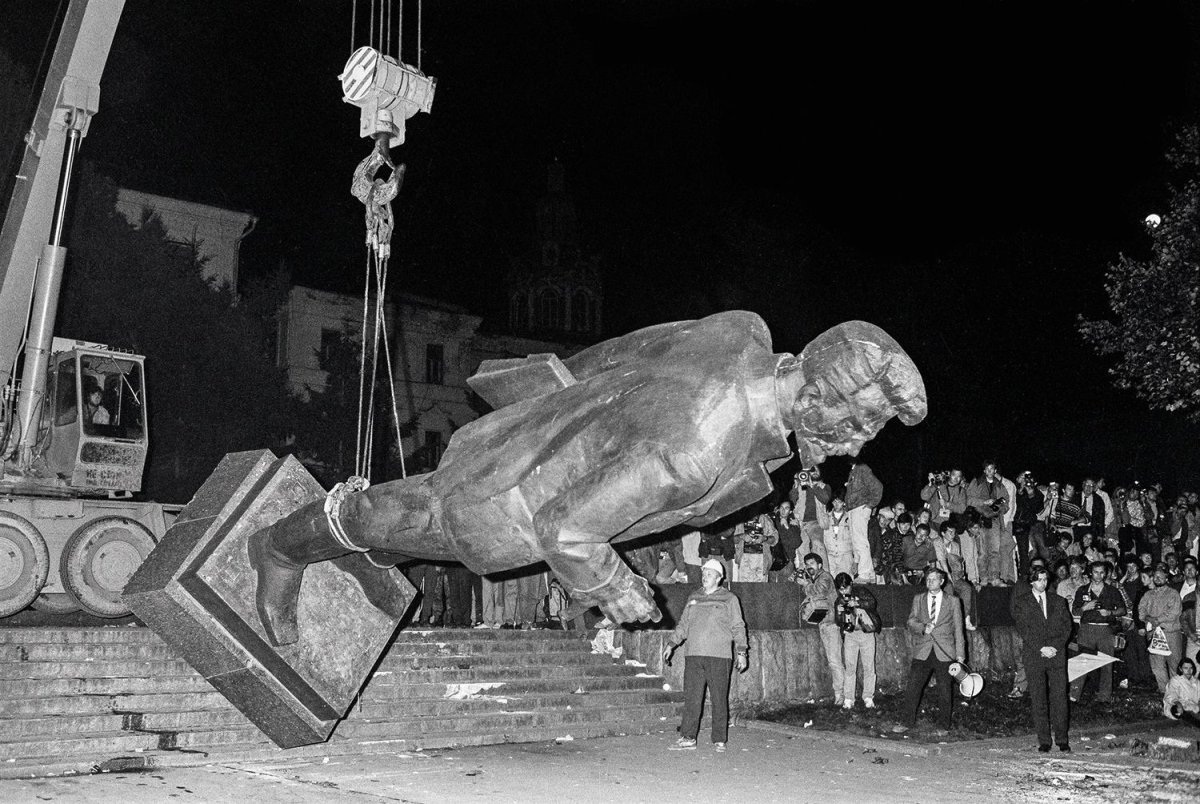 Памятник Свердлову в Москве