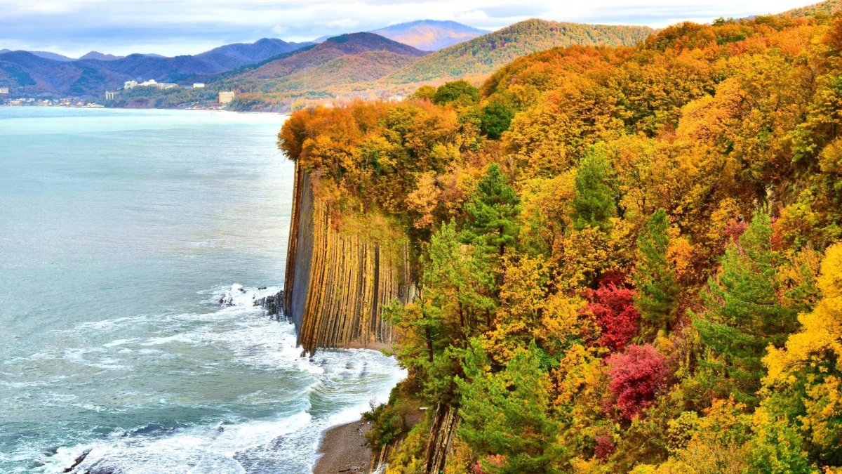 Осеннее море Геленджик