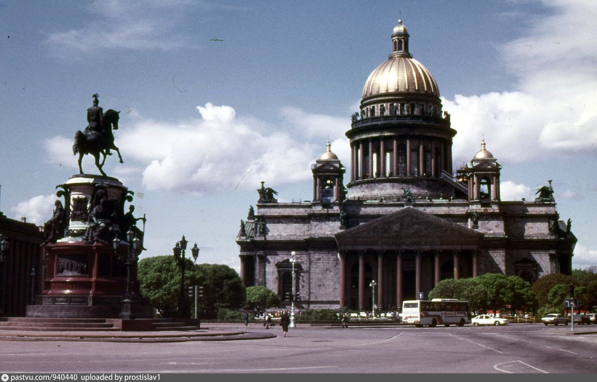 Исаакиевская площадь, Исаакиевский собор