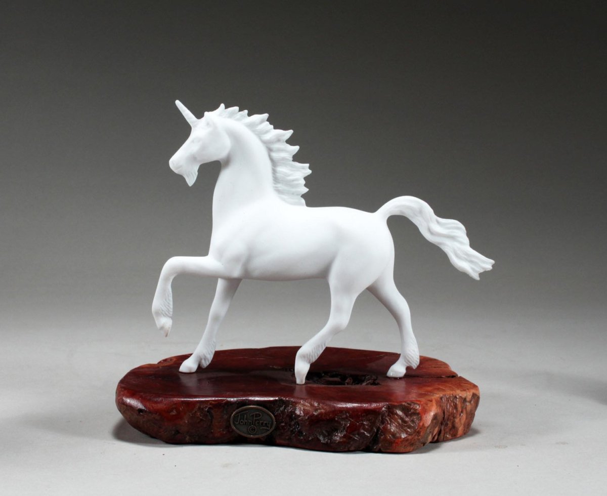 Unicorn Statue