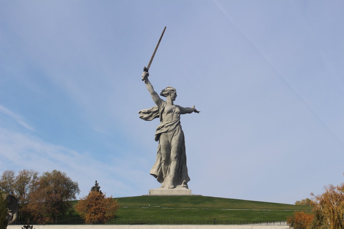 Мамаев Курган статуя Родина мать
