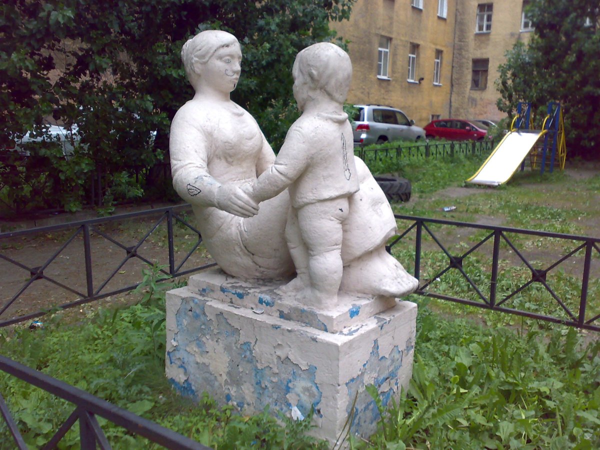 Скульптура мать и дитя Санкт Петербург