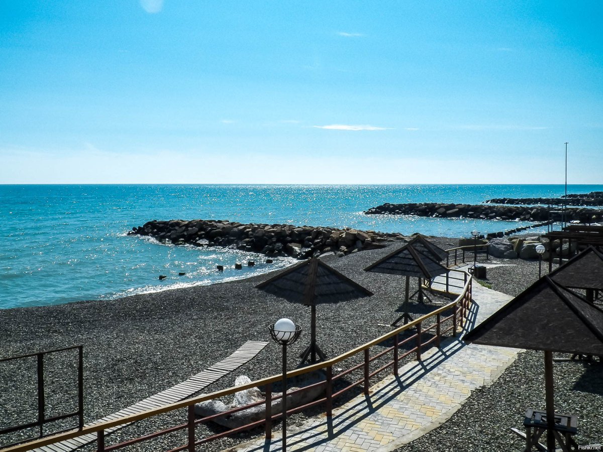 Море поселок Макопсе