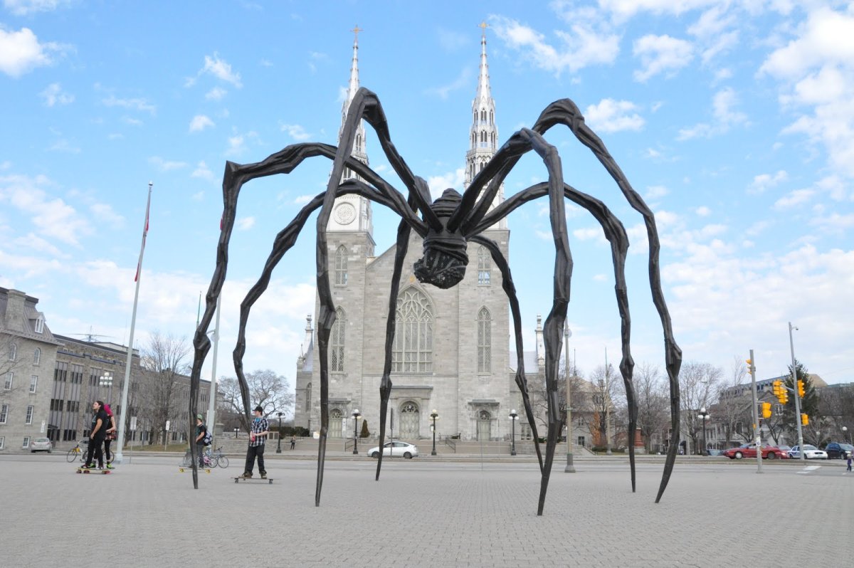 Луиза буржуа скульптуры