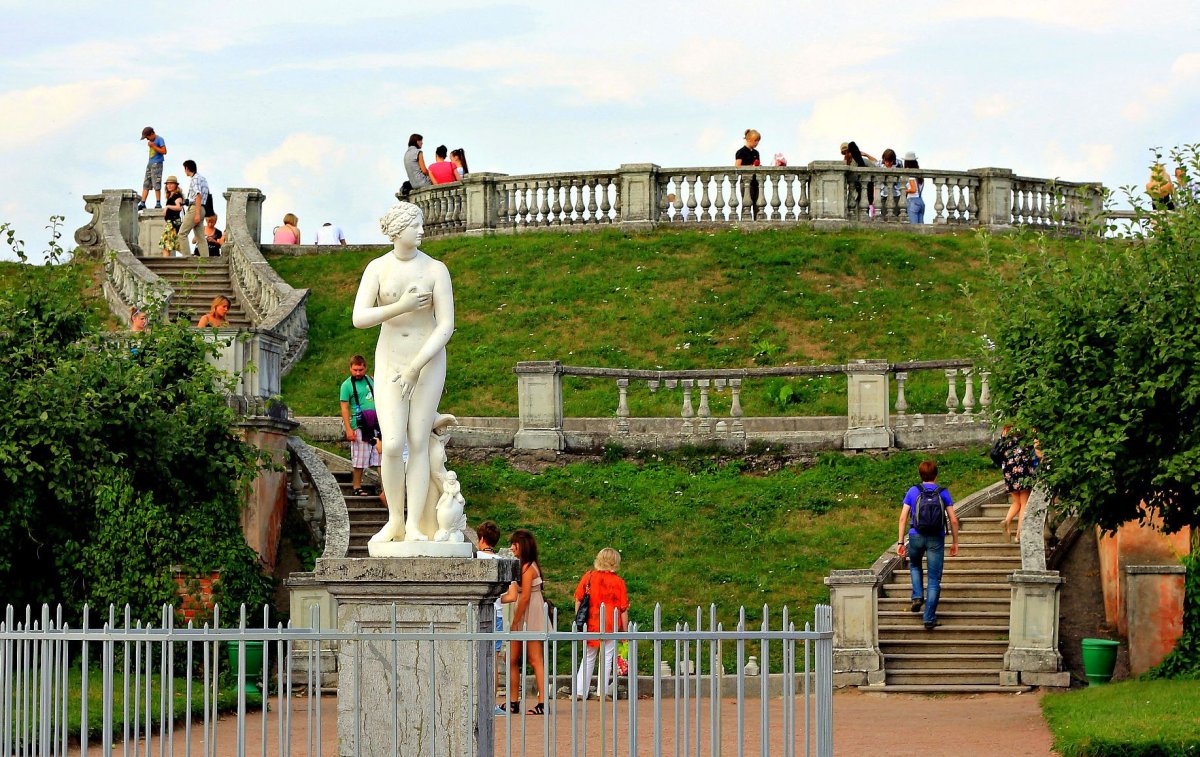 Венера Медицейская в Петергофе