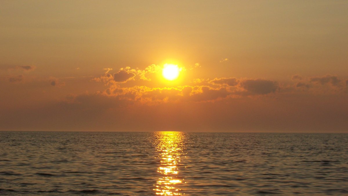 Закат солнца на море