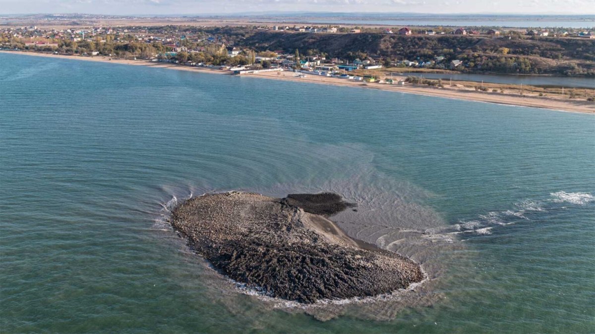 Голубицкий вулкан Азовском море