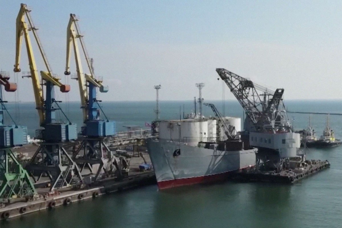 БДК Саратов Бердянск подняли