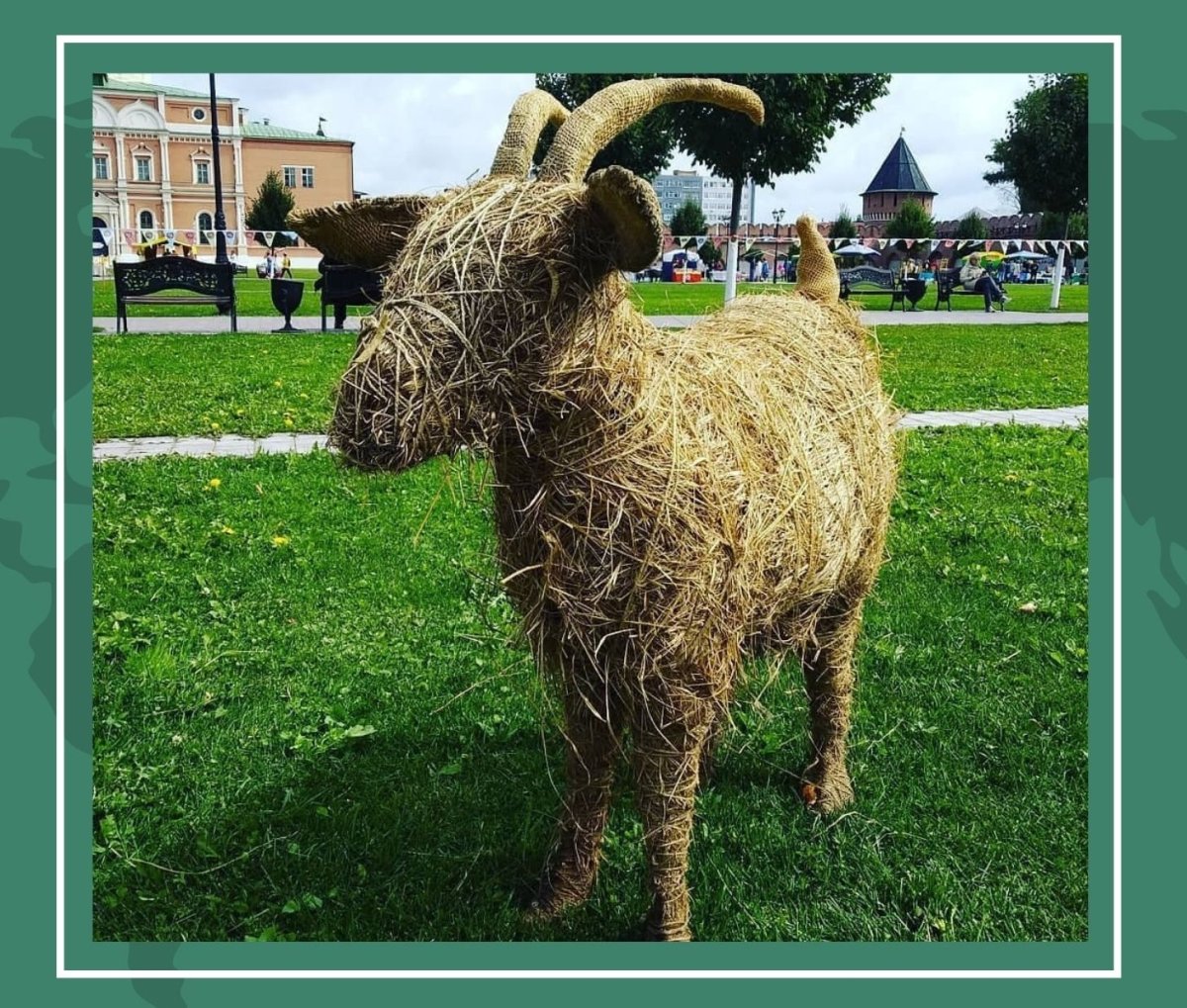 Фигуры из соломы небольшие